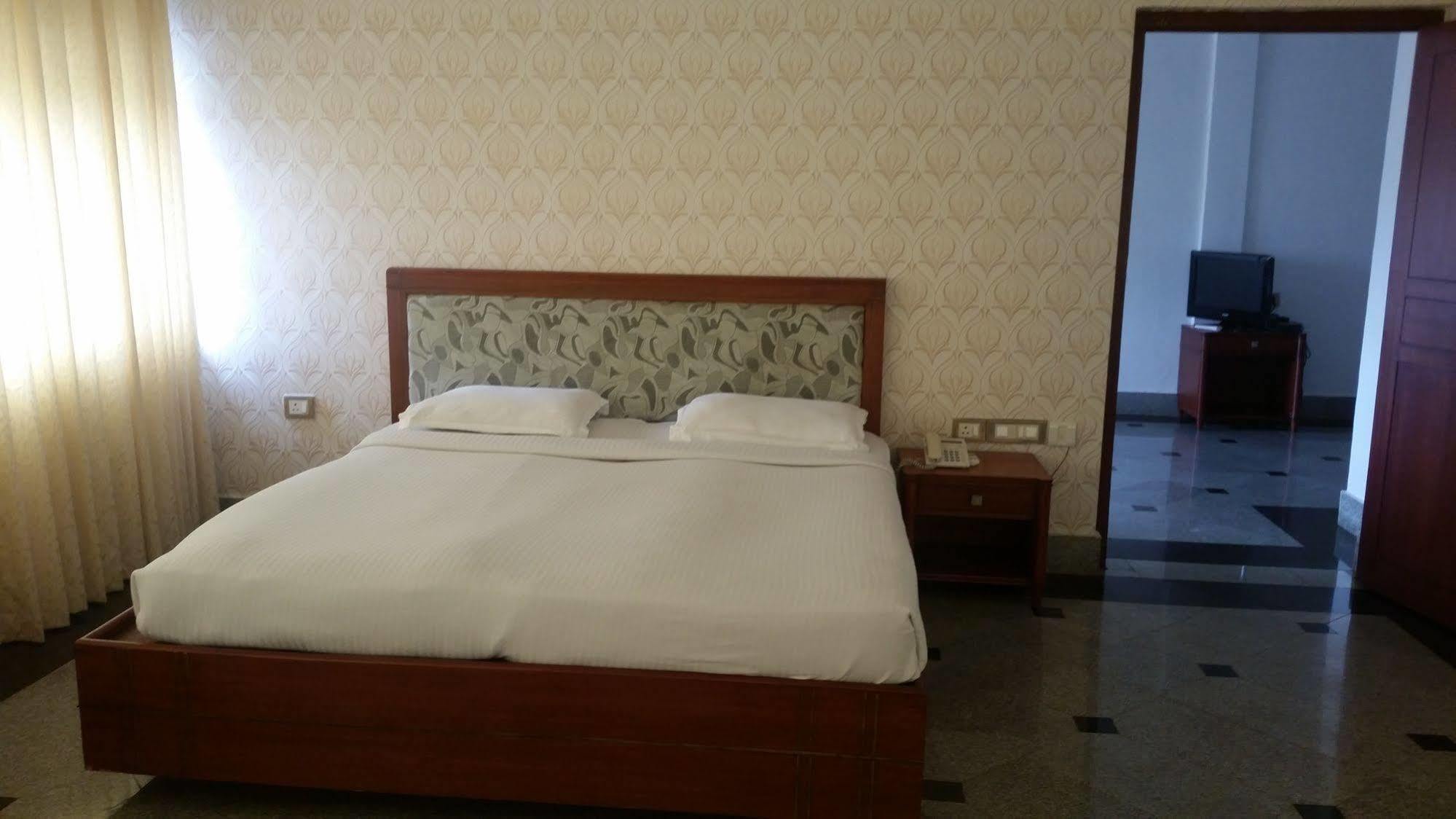 Moti Mahal Hotell Mangalore Exteriör bild